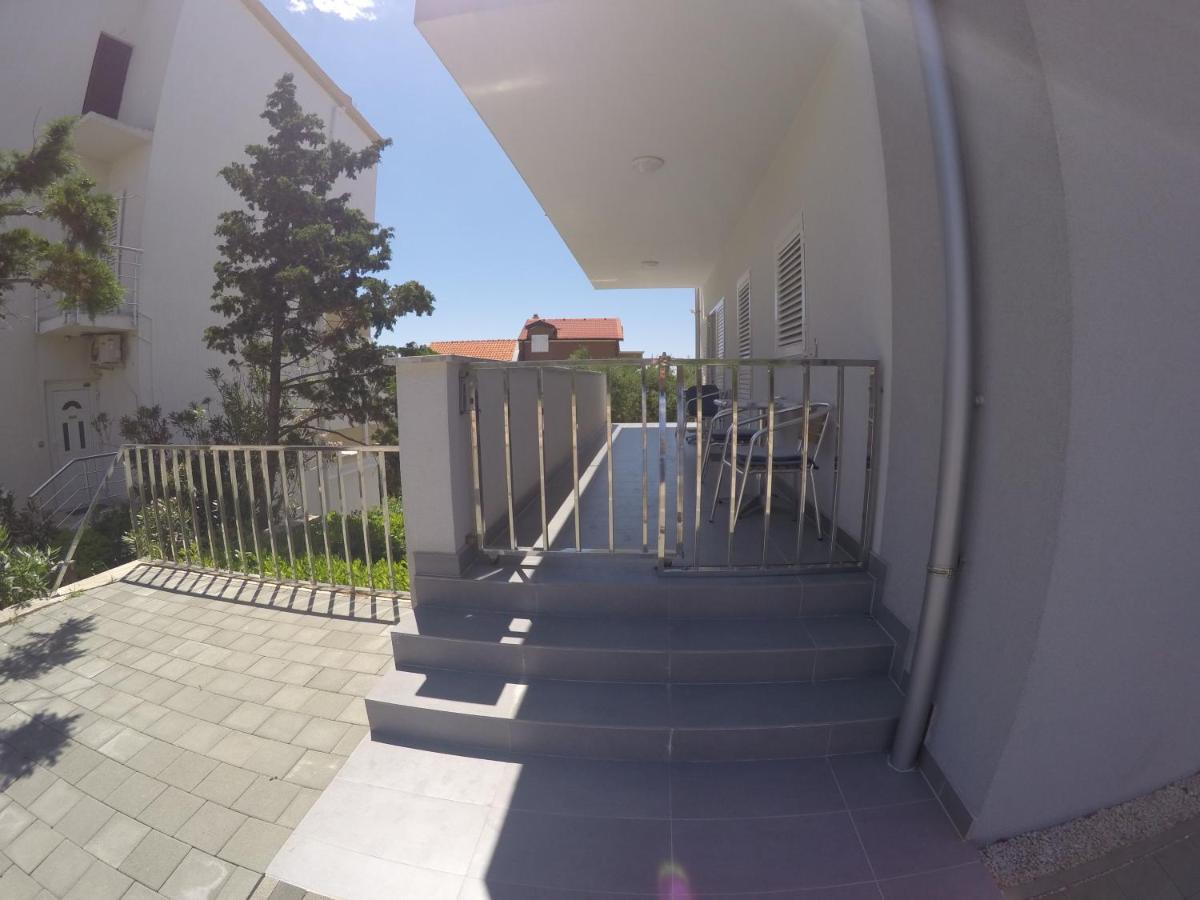 Vila Novak Novalja Exterior foto